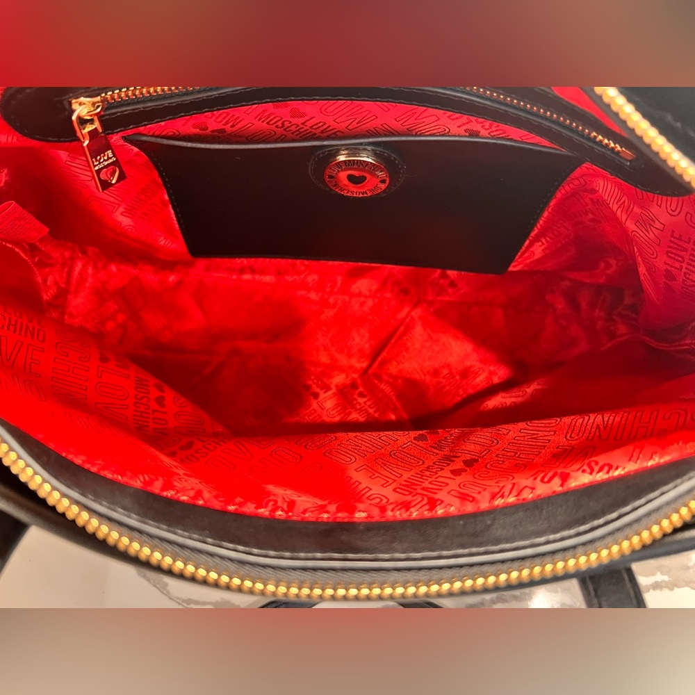 LOVE MOSCHINO Logo Romantic Shopper Shoulder Bag Black Logo w Gold Hardware EUC - Picture 15 of 17